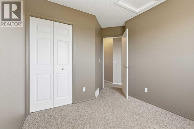 129 Hidden Spring Circle NW, Calgary, Alberta, T3A5H4