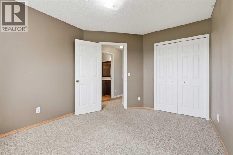129 Hidden Spring Circle NW, Calgary, Alberta, T3A5H4