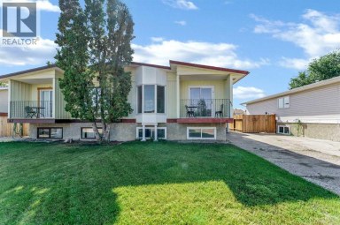 45 Clark Crescent SE Medicine Hat Alberta photo 1