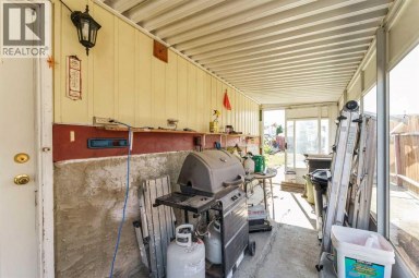 45 Clark Crescent SE Medicine Hat Alberta photo 41