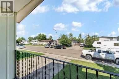 45 Clark Crescent SE Medicine Hat Alberta photo 44