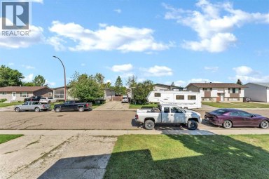 45 Clark Crescent SE Medicine Hat Alberta photo 47