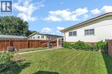 45 Clark Crescent SE Medicine Hat Alberta photo 49