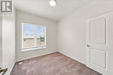 13 - 220 DISSETTE STREET Bradford West Gwillimbury (Bradford) Ontario photo 21