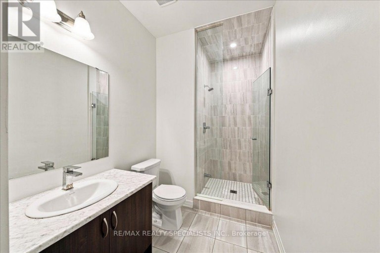 13 - 220 DISSETTE STREET, Bradford West Gwillimbury (Bradford), Ontario, L3Z4M2