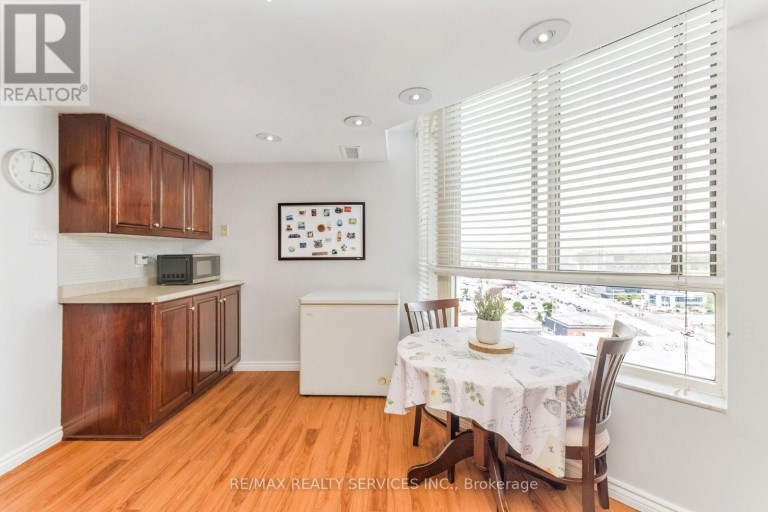 1606 - 20 CHERRYTREE DRIVE, Brampton (Fletcher's Creek South), Ontario, L6Y3V1