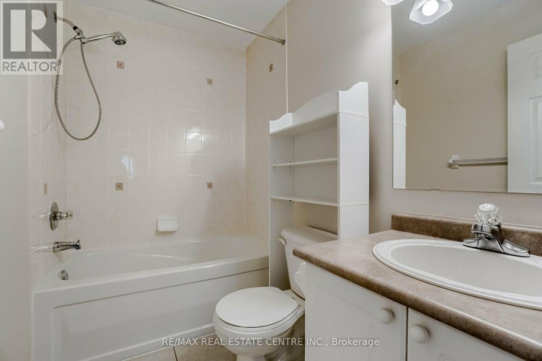 2298 GRAND OAK TRAIL, Oakville (WM Westmount), Ontario, L6M4X2