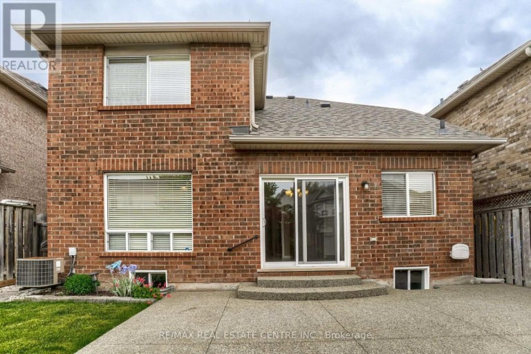 2298 GRAND OAK TRAIL, Oakville (WM Westmount), Ontario, L6M4X2