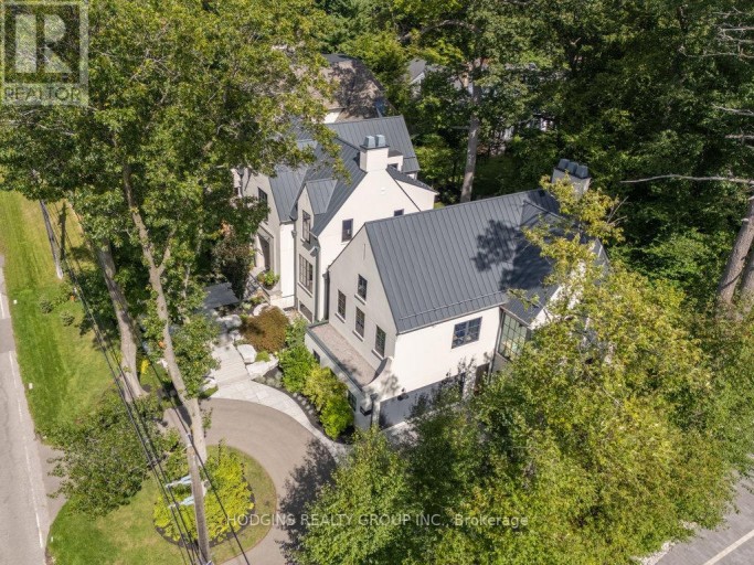 238 MINEOLA ROAD W, Mississauga (Mineola), Ontario, L5G2X4