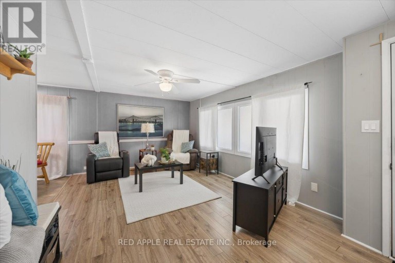 30 FLORA COURT, Innisfil, Ontario, L9S1R4