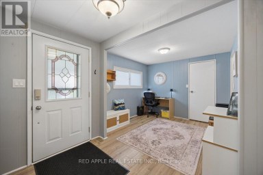 30 FLORA COURT Innisfil Ontario photo 8