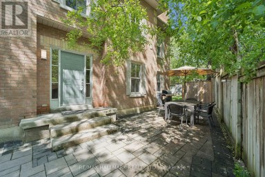 13 E J LENNOX WAY Markham (Unionville) Ontario photo 2