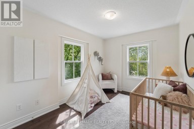 13 E J LENNOX WAY Markham (Unionville) Ontario photo 40