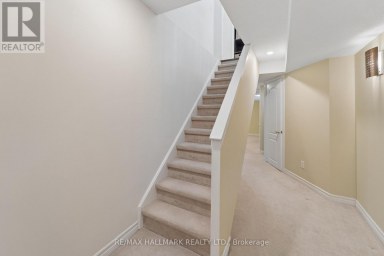 13 E J LENNOX WAY Markham (Unionville) Ontario photo 42