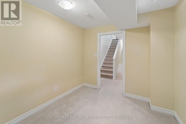 13 E J LENNOX WAY Markham (Unionville) Ontario photo 43