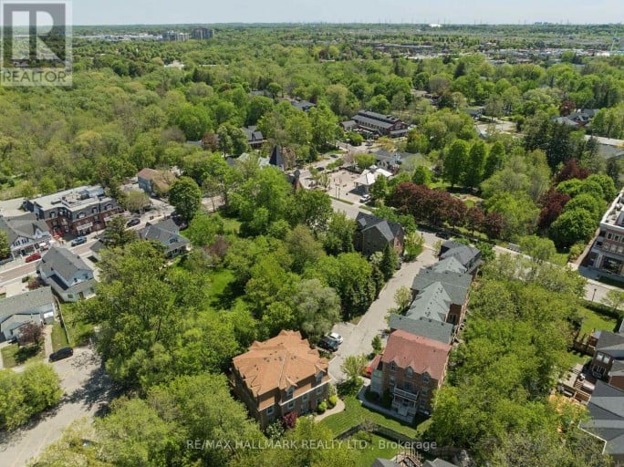 13 E J LENNOX WAY, Markham (Unionville), Ontario, L3R5K7