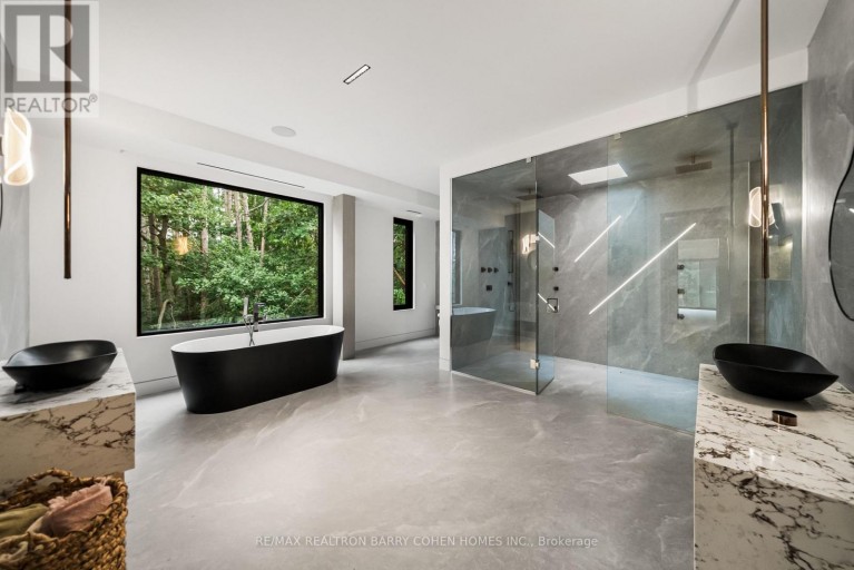 60 FOREST RIDGE ROAD, Richmond Hill, Ontario, L4E3L8
