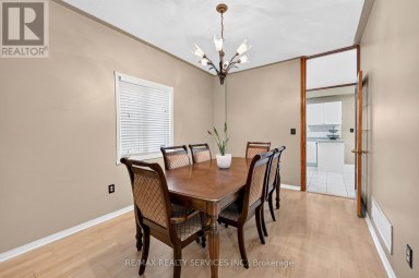 703 TWAIN AVENUE Mississauga (Meadowvale Village) Ontario photo 17