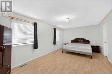 703 TWAIN AVENUE Mississauga (Meadowvale Village) Ontario photo 23