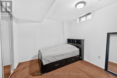703 TWAIN AVENUE Mississauga (Meadowvale Village) Ontario photo 43
