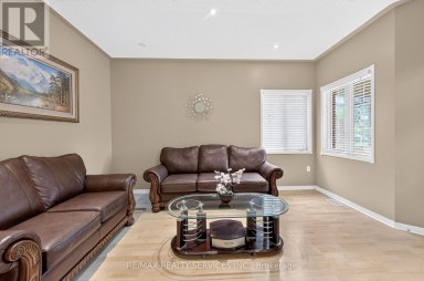 703 TWAIN AVENUE Mississauga (Meadowvale Village) Ontario photo 6