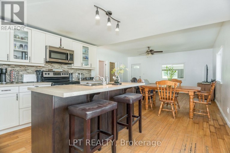 1430 MUSKOKA ROAD N, Gravenhurst (Muskoka (S)), Ontario, P1P1R7