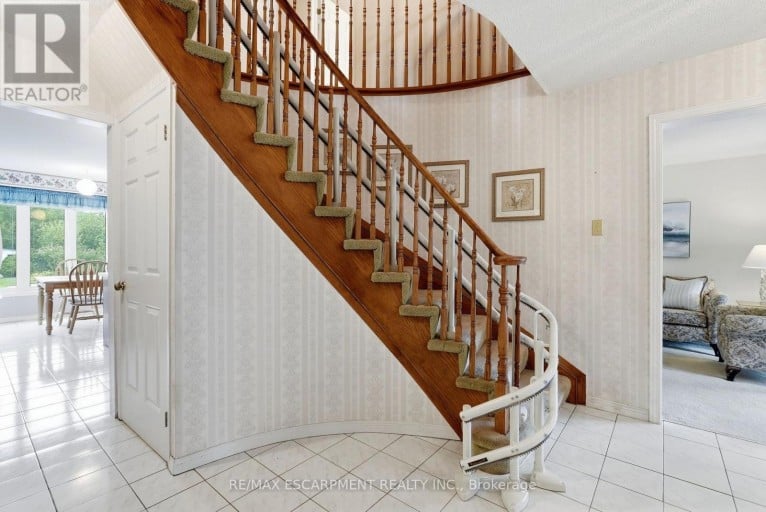 158 RUSHDALE DRIVE, Hamilton (Rushdale), Ontario, L8W2Z3
