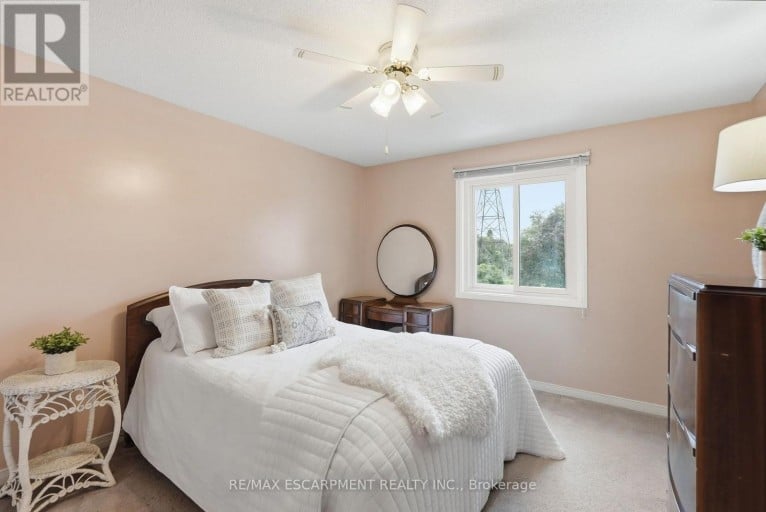 158 RUSHDALE DRIVE, Hamilton (Rushdale), Ontario, L8W2Z3