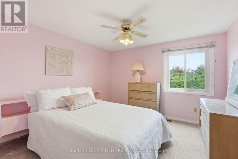 158 RUSHDALE DRIVE, Hamilton (Rushdale), Ontario, L8W2Z3