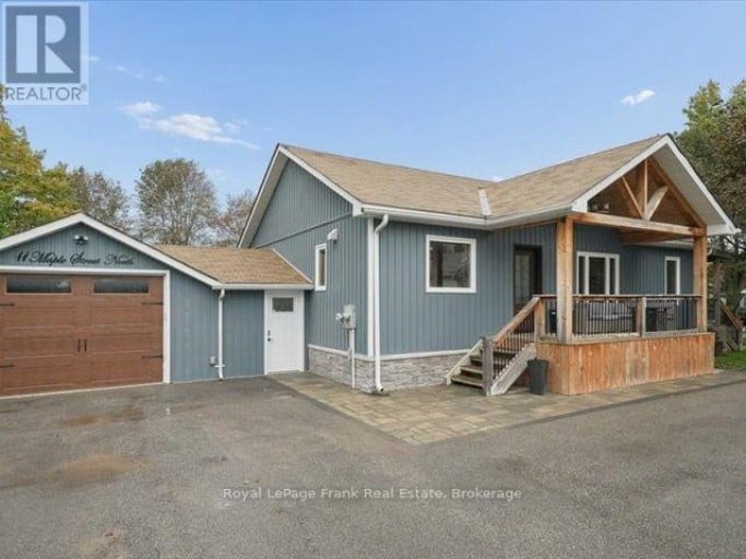 11 MAPLE STREET N, Brock (Sunderland), Ontario, L0C1H0