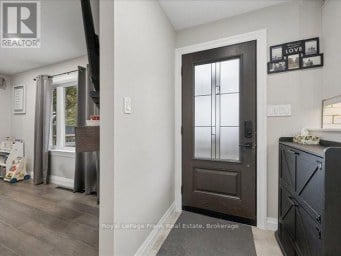 11 MAPLE STREET N Brock (Sunderland) Ontario photo 4