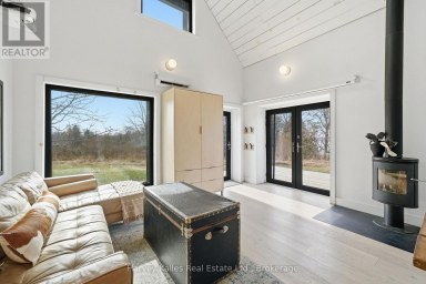 2175 COUNTY ROAD 7 Prince Edward County (North Marysburg Ward) Ontario photo 8