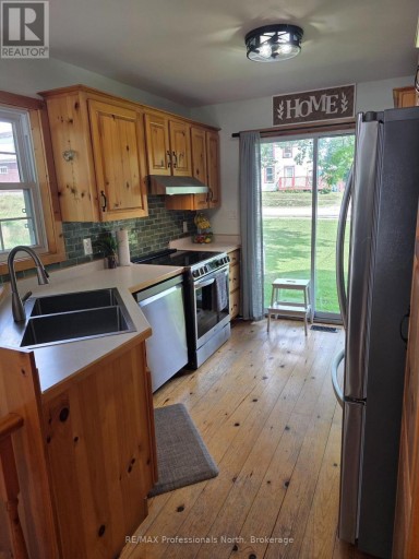 2148 STISTED ROAD S, McMurrich/Monteith (Sprucedale), Ontario, P0A1Y0