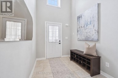 2 - 395 LINDEN DRIVE Cambridge Ontario photo 3