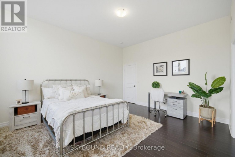 14 GOODWIN COURT, East Gwillimbury (Sharon), Ontario, L9N0T7