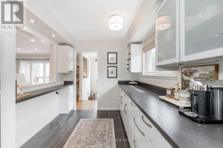 94 BACK STREET, Bradford West Gwillimbury (Bradford), Ontario, L3Z1W7