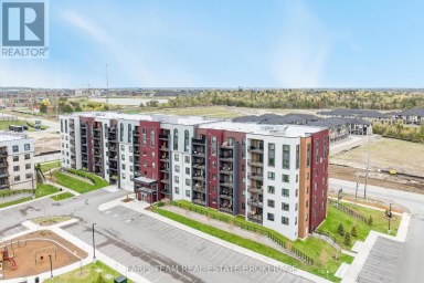 402 - 4 SPICE WAY Barrie Ontario photo 2