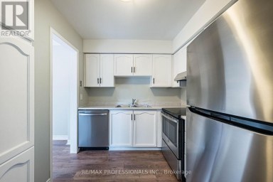 23 - 2004 GLENADA CRESCENT Oakville (WC Wedgewood Creek) Ontario photo 16
