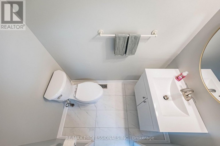 23 - 2004 GLENADA CRESCENT, Oakville (WC Wedgewood Creek), Ontario, L6H5P5
