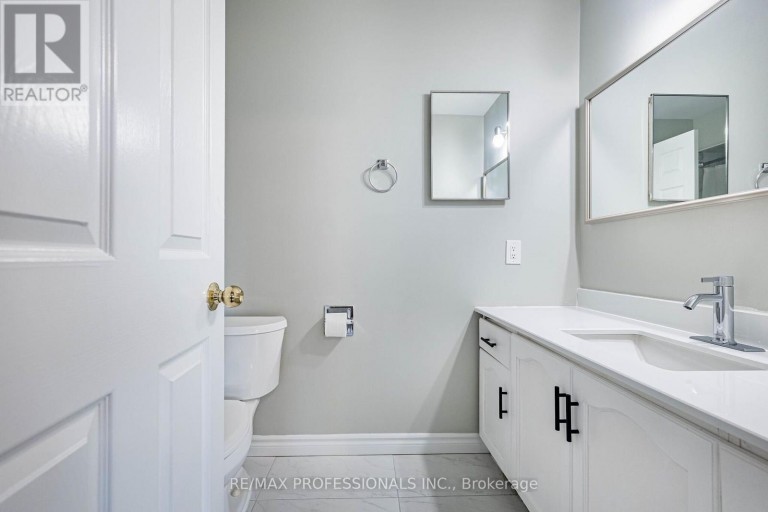23 - 2004 GLENADA CRESCENT, Oakville (WC Wedgewood Creek), Ontario, L6H5P5