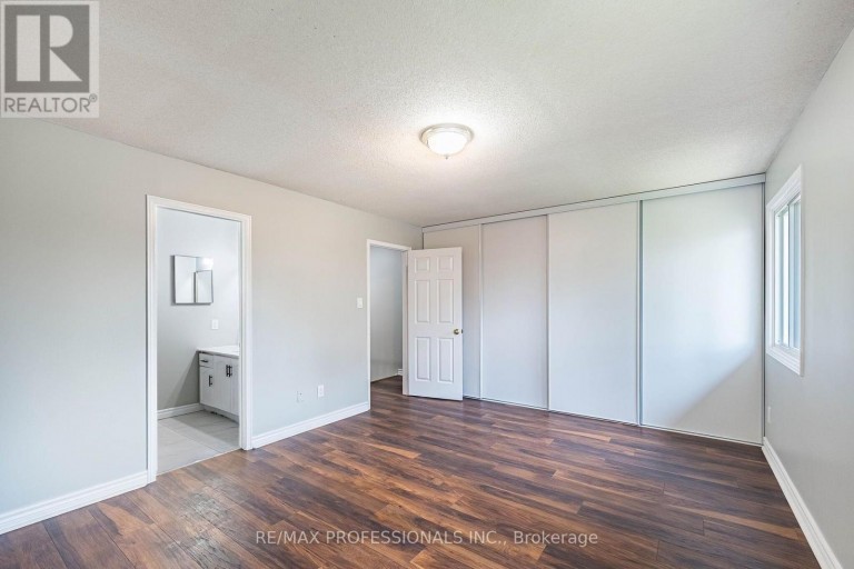 23 - 2004 GLENADA CRESCENT, Oakville (WC Wedgewood Creek), Ontario, L6H5P5