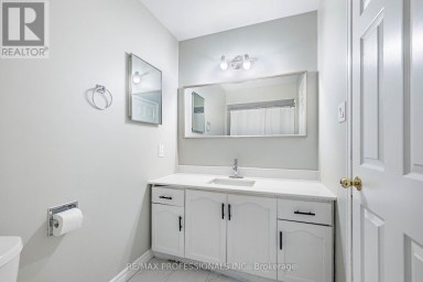 23 - 2004 GLENADA CRESCENT Oakville (WC Wedgewood Creek) Ontario photo 30