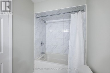 23 - 2004 GLENADA CRESCENT Oakville (WC Wedgewood Creek) Ontario photo 31