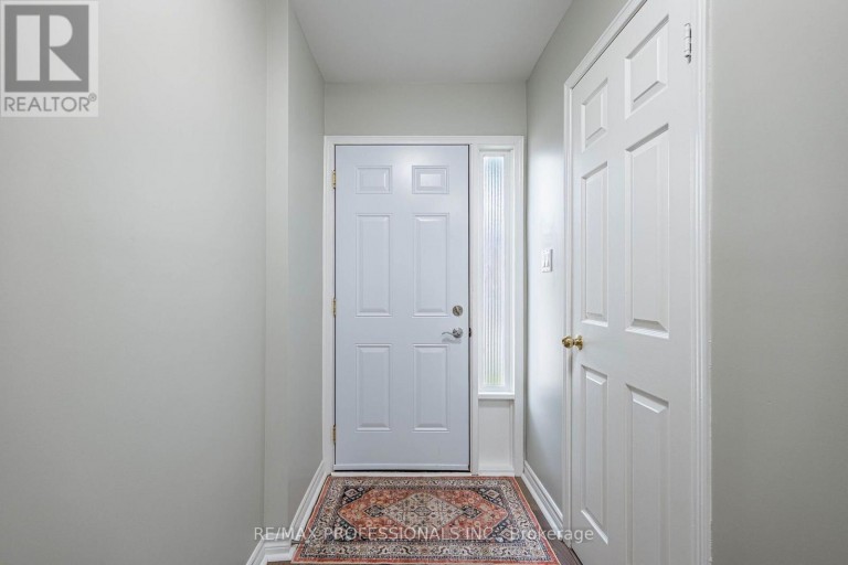 23 - 2004 GLENADA CRESCENT, Oakville (WC Wedgewood Creek), Ontario, L6H5P5