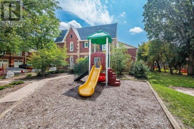 23 - 2004 GLENADA CRESCENT Oakville (WC Wedgewood Creek) Ontario photo 44