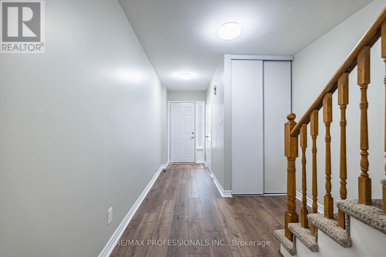 23 - 2004 GLENADA CRESCENT, Oakville (WC Wedgewood Creek), Ontario, L6H5P5