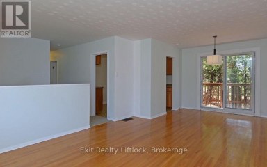 MAIN FLOOR - 4 WALLIS DRIVE Peterborough (Monaghan Ward 2) Ontario photo 6