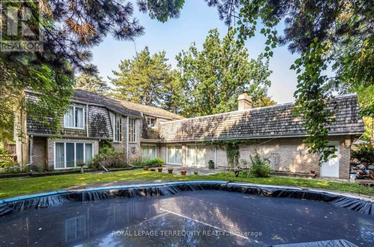 2 CHIEFTAIN CRESCENT, Toronto (St. Andrew-Windfields), Ontario, M2L2H4