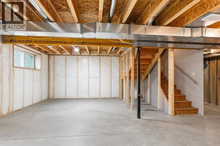 644 Robinson Avenue, Penhold, Alberta, T0M1R0