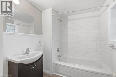63 MELROSE Avenue S Hamilton Ontario photo 36